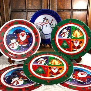 NWOT 7pc Vintage Christmas Melamine Plates and Snowman Serving Tin Set